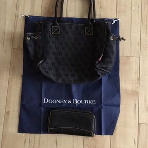 Dooney & Bourke Bundle